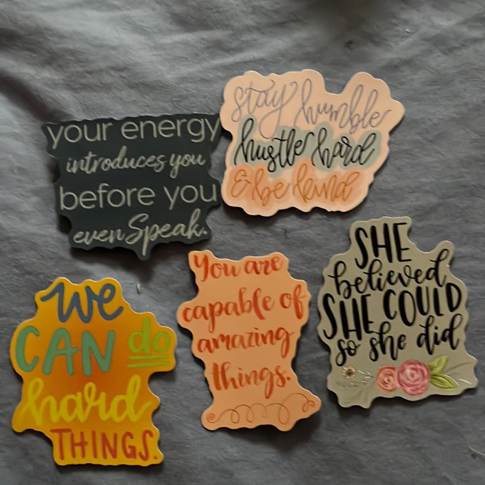 These are 5 motivational stickers. For you water bottle, laptop, binder, etc!🥰